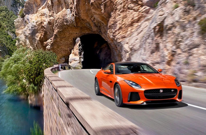 Jaguar F-Type SVR: nuove anticipazioni sulla Gt più potente