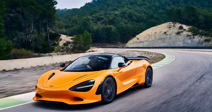 McLaren 750S: la nuova supercar a caccia di record