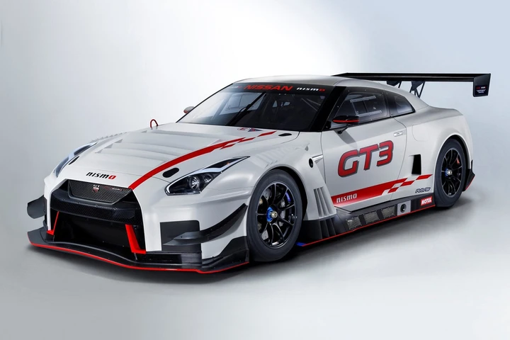 Nissan: presentati i programmi del motorsport per il 2018