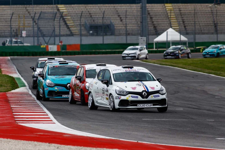 Renault Clio Cup Italia: Di Luca e Jelmini vincono le gare di Misano