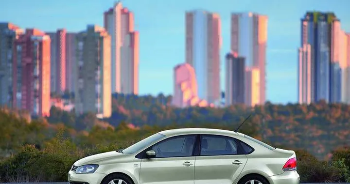 VW Polo con la coda? Sì, solo per la Russia