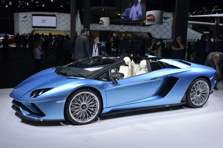 Lamborghini Aventador S Roadster: svelata a Francoforte la spider da 740 CV