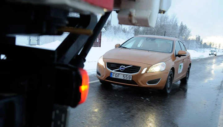 Volvo progetto Sartre