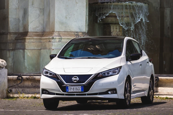 Nissan Leaf e Qashqai con ProPilot: le immagini
