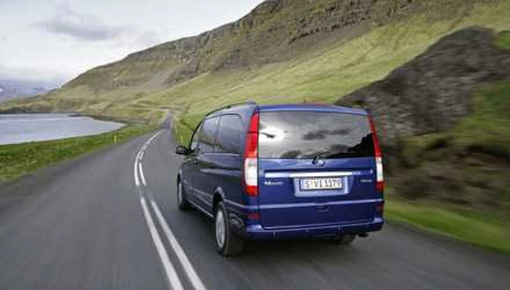 Adaptive Brake Light di serie per Mercedes Viano e Vito