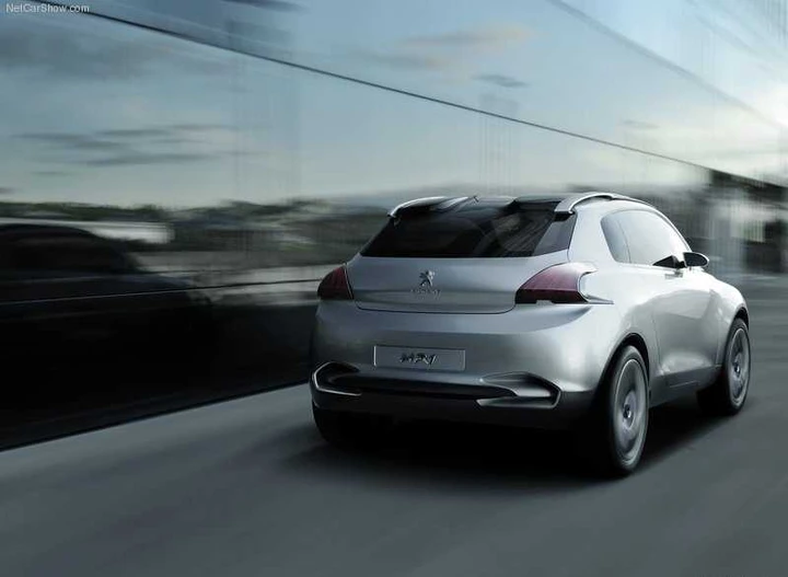 Peugeot 1008: un piccolo crossover nel 2015