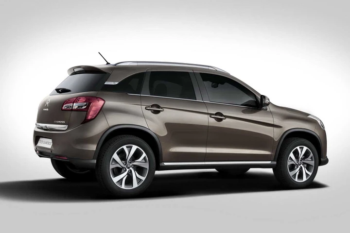 Citroen C4 Aircross, nuove immagini ufficiali