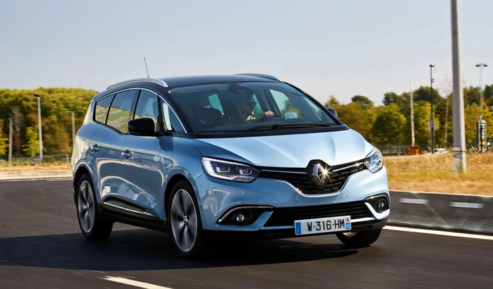 Renault Grand Scenic: stile e tecnologia si fanno spazio
