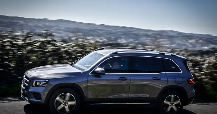 Mercedes GLB 200d: la prova su strada