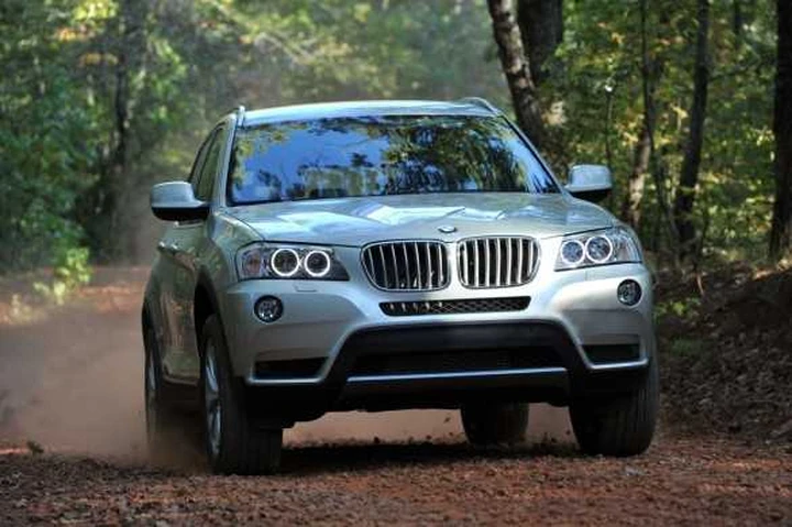 BMW X3: nuove immagini prima del debutto