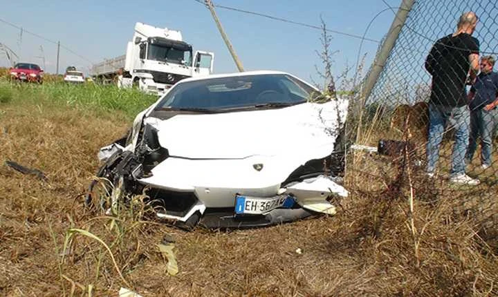 Incidente Lamborghini Aventador: il video