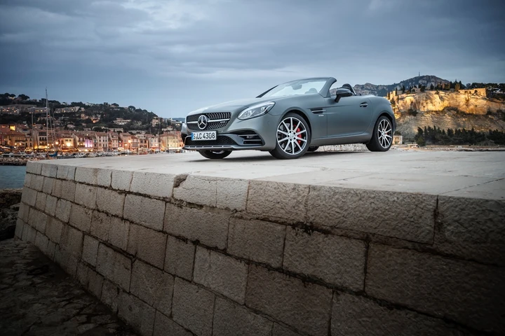 Mercedes-Benz SLC, nuove foto ufficiali