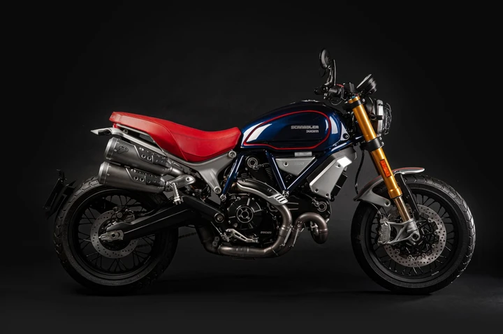 Ducati Scrambler 1100 serie speciale Scuderia Club Italia