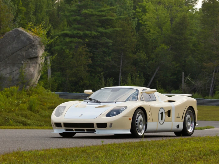 De Macross Epique GT1: la supercar con tre anime