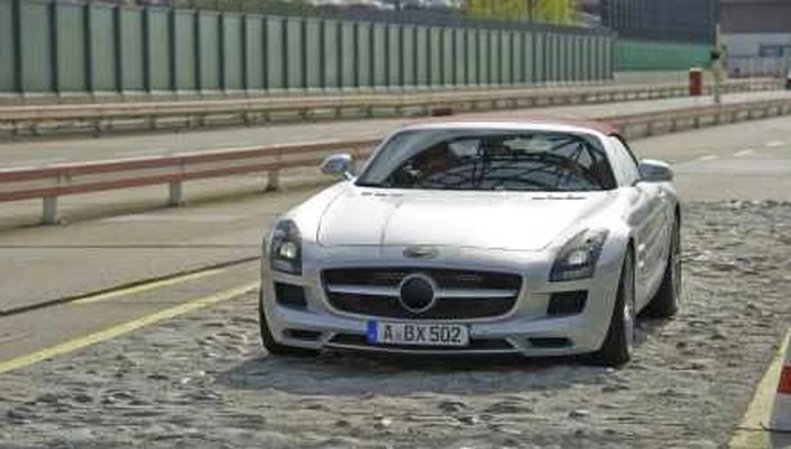 Mercedes SLS AMG Roadster: aspettando Francoforte