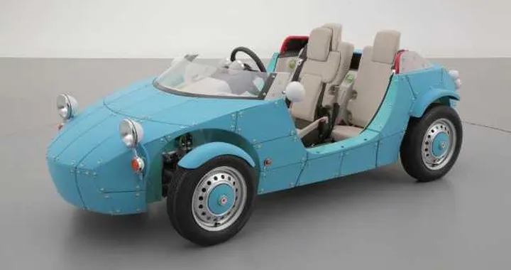 Toyota Camatte57s: giocattolo elettrico a tre posti