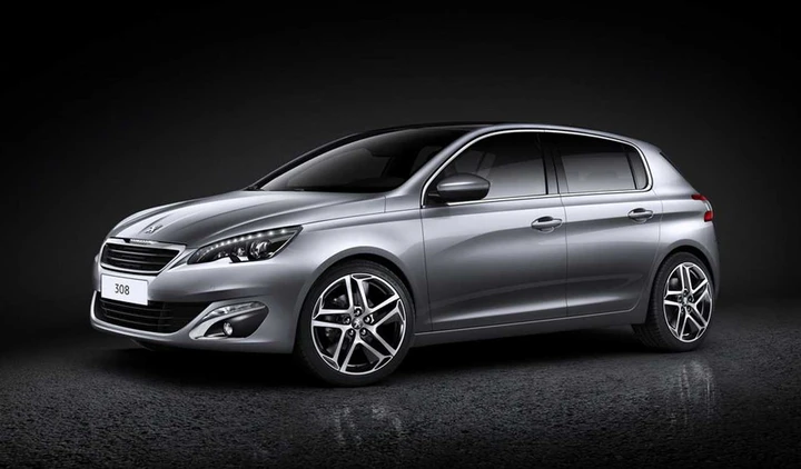 Nuova Peugeot 308: il debutto a Francoforte 2013