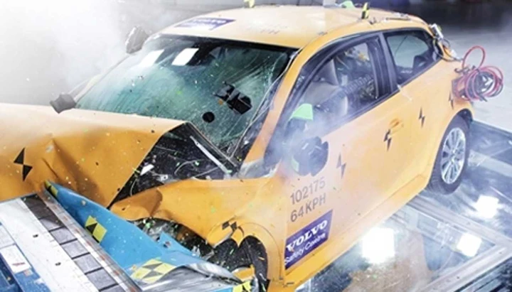 Da Volvo il primo crash test per auto elettriche