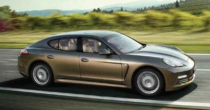 Baby Panamera e Panamera 4 a Pechino