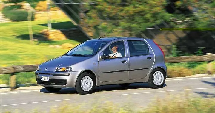 La Punto è l'auto preferita dagli italiani che vanno a gas