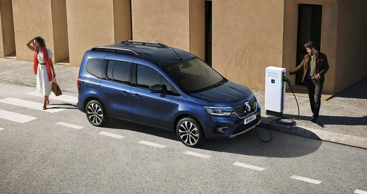Renault Kangoo E-Tech: prezzo da 40.881 euro