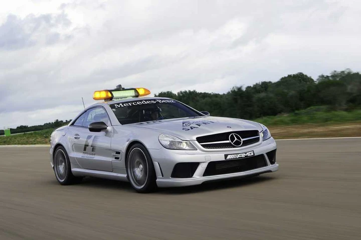 Safety e Medical Car Mercedes per la F1
