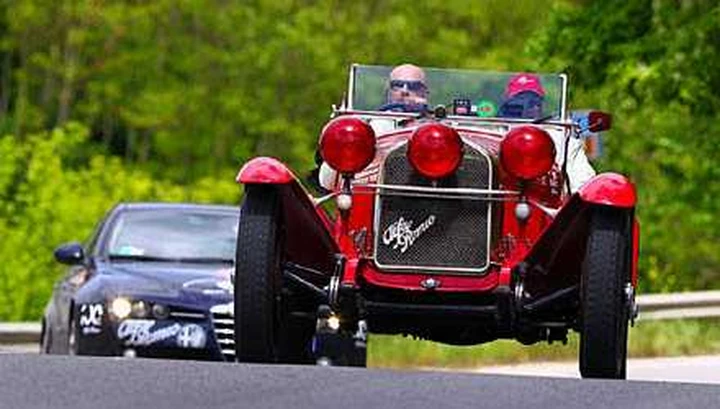 Auguri Alfa Romeo: 100 anni di sportività