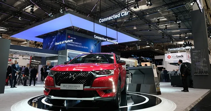 Il Gruppo PSA e Huawei presentano il loro primo veicolo connesso