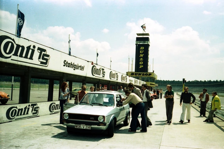 Volkswagen Golf GTI 1976-2020: la storia nelle immagini