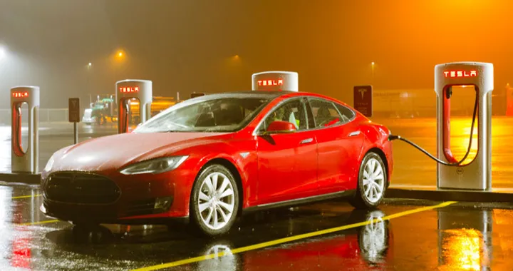 Tesla, fusione con SolarCity per 2,6 miliardi di dollari