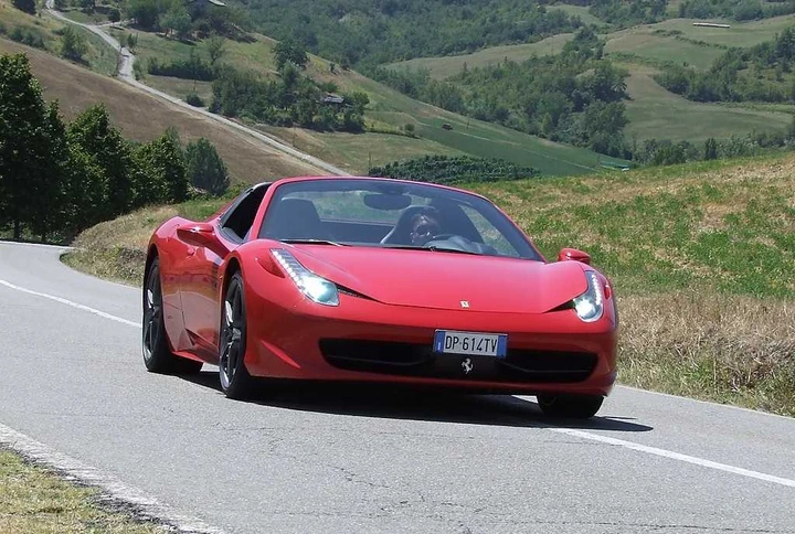 Ferrari 458 Spider: la prova su strada