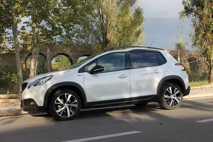 Peugeot 2008 1.6 BlueHDi GT Line: la prova su strada