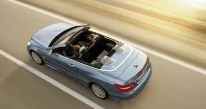 Attesa per marzo la nuova Classe-E Cabrio