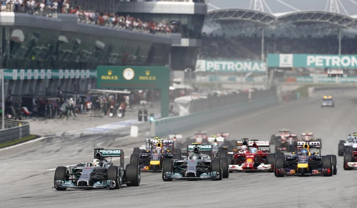 F1, Malesia: doppietta Mercedes, Alonso solo quarto