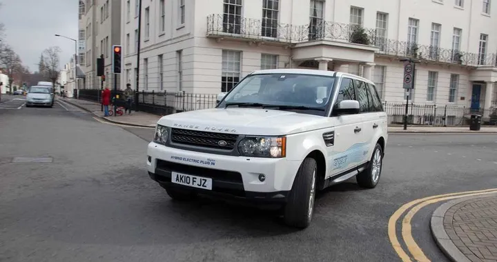 Range_e: a Ginevra il diesel ibrido Land Rover