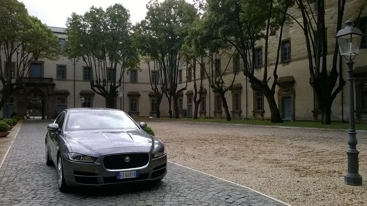 Jaguar XE 2.0d: la prova su strada