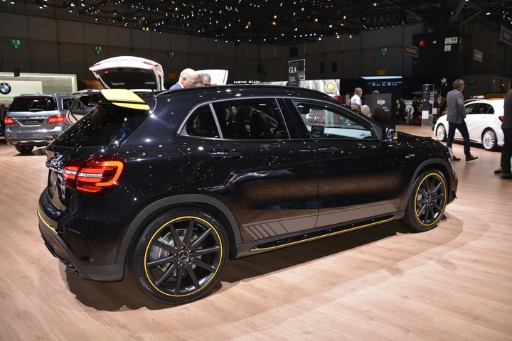 Mercedes GLA restyling al Salone di Ginevra 2017