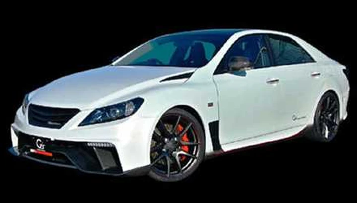 Toyota a Tokyo con la Mark X G Sports