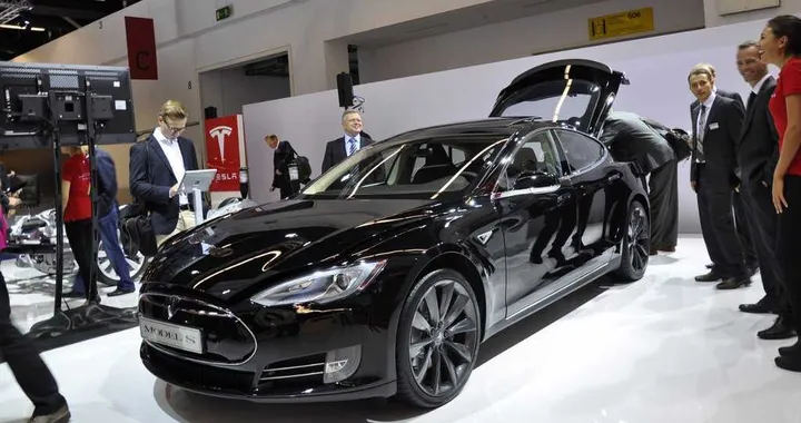 Salone di Francoforte 2013: gli obiettivi di Tesla per l'Europa