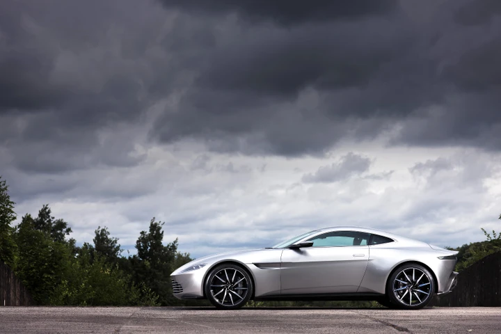 Aston Martin DB10s Spectre