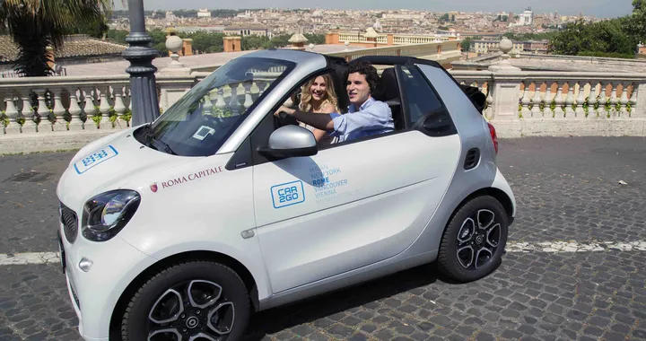 Car2go si prepara all’estate romana con una flotta di 20 fortwo cabrio