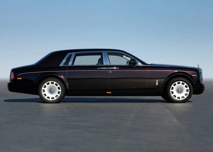 Rolls-Royce Phantom 2012, versione passo lungo