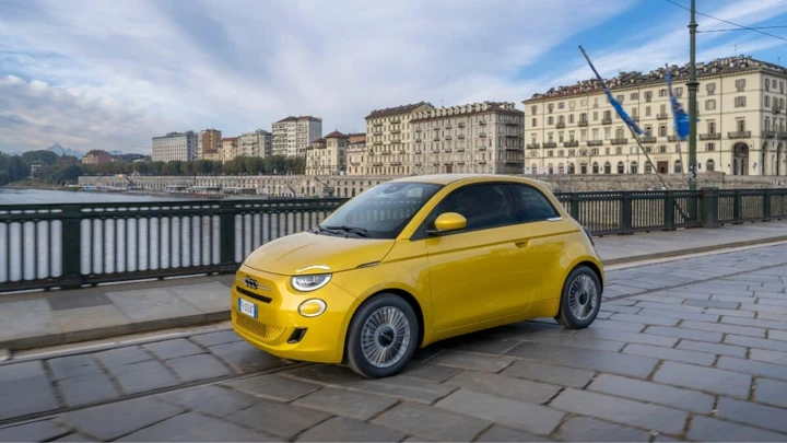 Fiat 500 Hybrid: porte aperte il 21-22 marzo, prezzo e dettagli