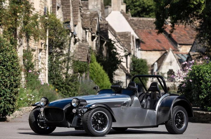 Caterham Seven Superlight Twenty: nuova edizione limitata