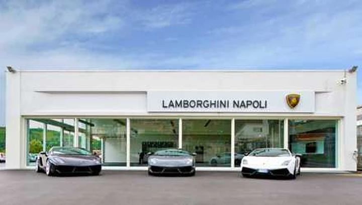 Lamborghini apre un nuovo punto vendita a Napoli