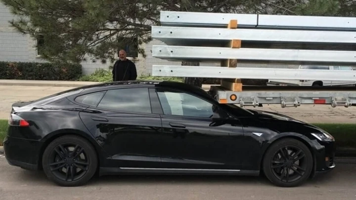 Incidente mortale Tesla, cosa è successo 40 secondi prima dello schianto