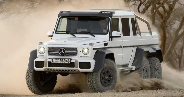 Mercedes G63 AMG 6x6 blindata by Texas Armoring