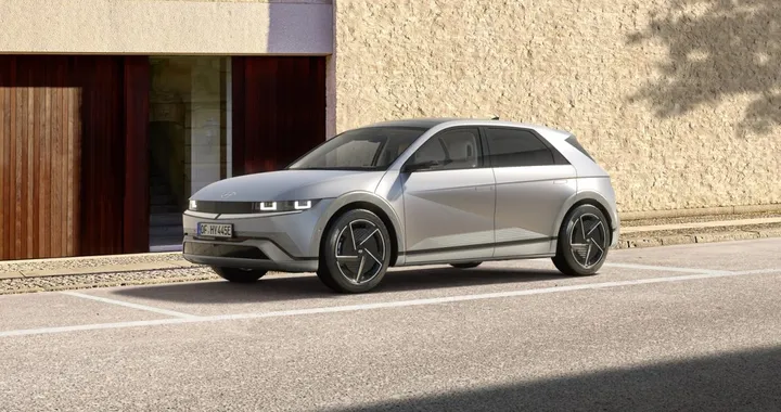Hyundai rinnova la IONIQ 5: ecco il Model Year 2027 con batteria fino a 84 kWh