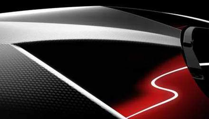 Lamborghini: il teaser della nuova 12 cilindri
