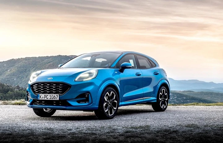 Ford Puma: caratteristiche, tecnologie, motori ibridi e prezzi del nuovo B-SUV